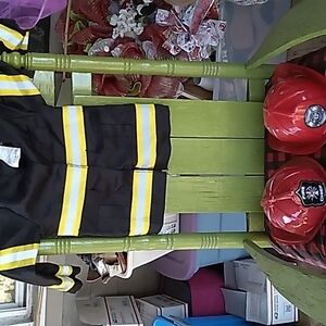 Kids fireman Halloween costume fits 3 to 6 yr old